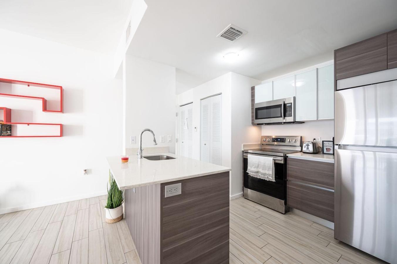 Апартаменты Subtle 2 Bed In Edgewater Downtown With Free Parking Майами Экстерьер фото