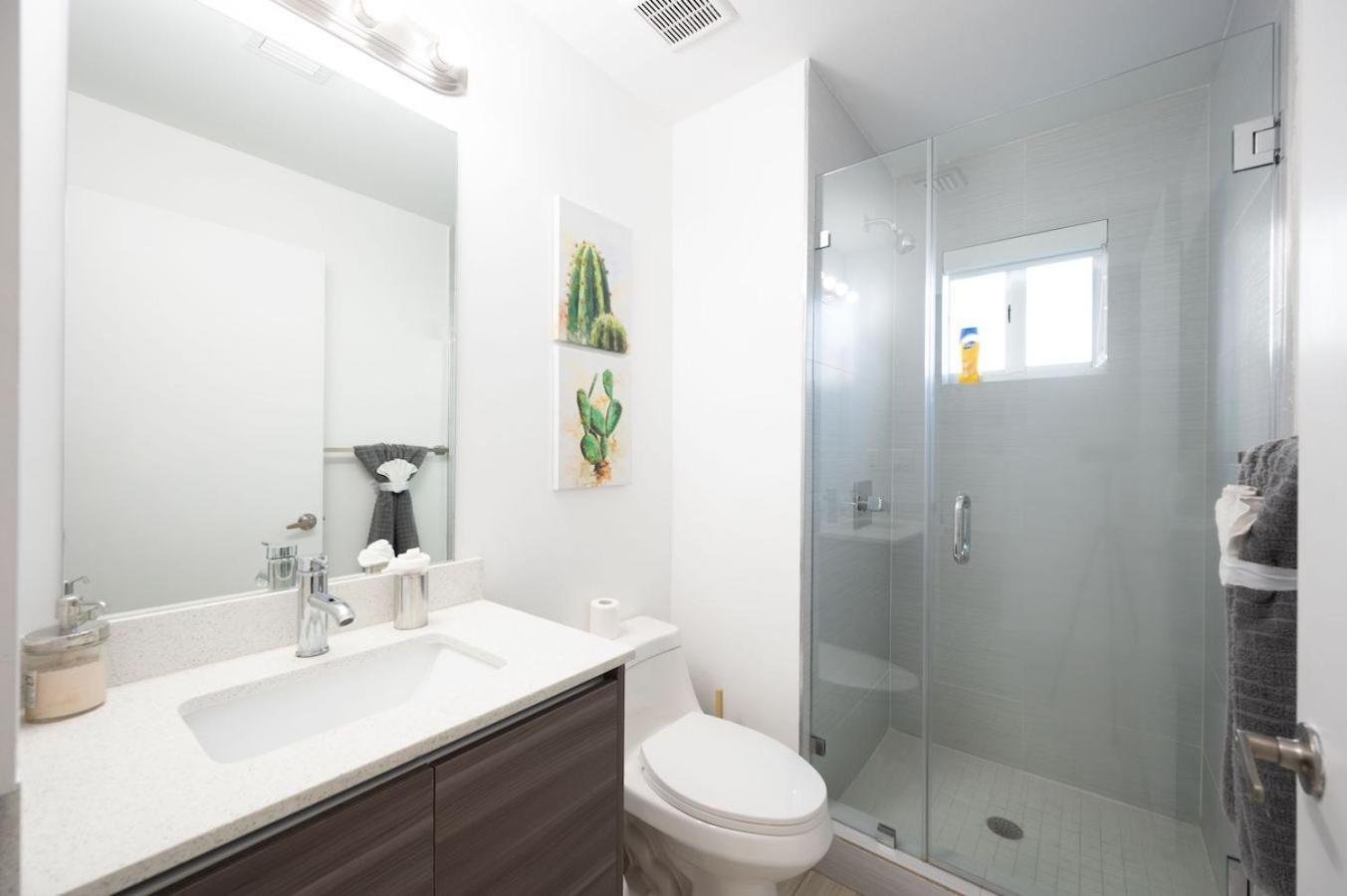Апартаменты Subtle 2 Bed In Edgewater Downtown With Free Parking Майами Экстерьер фото