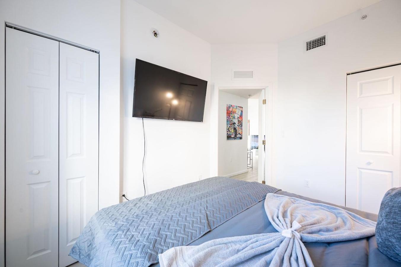 Апартаменты Subtle 2 Bed In Edgewater Downtown With Free Parking Майами Экстерьер фото