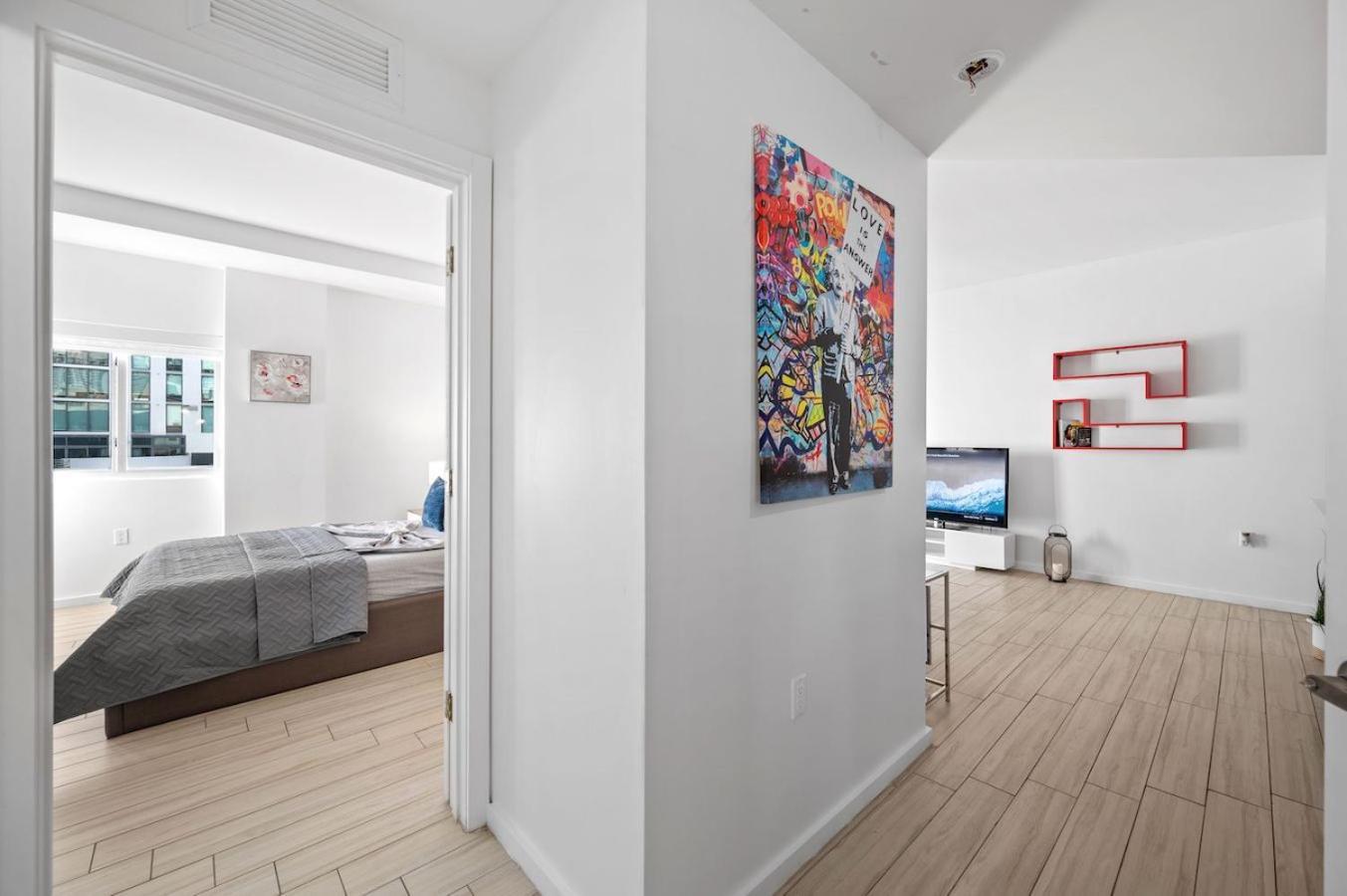 Апартаменты Subtle 2 Bed In Edgewater Downtown With Free Parking Майами Экстерьер фото